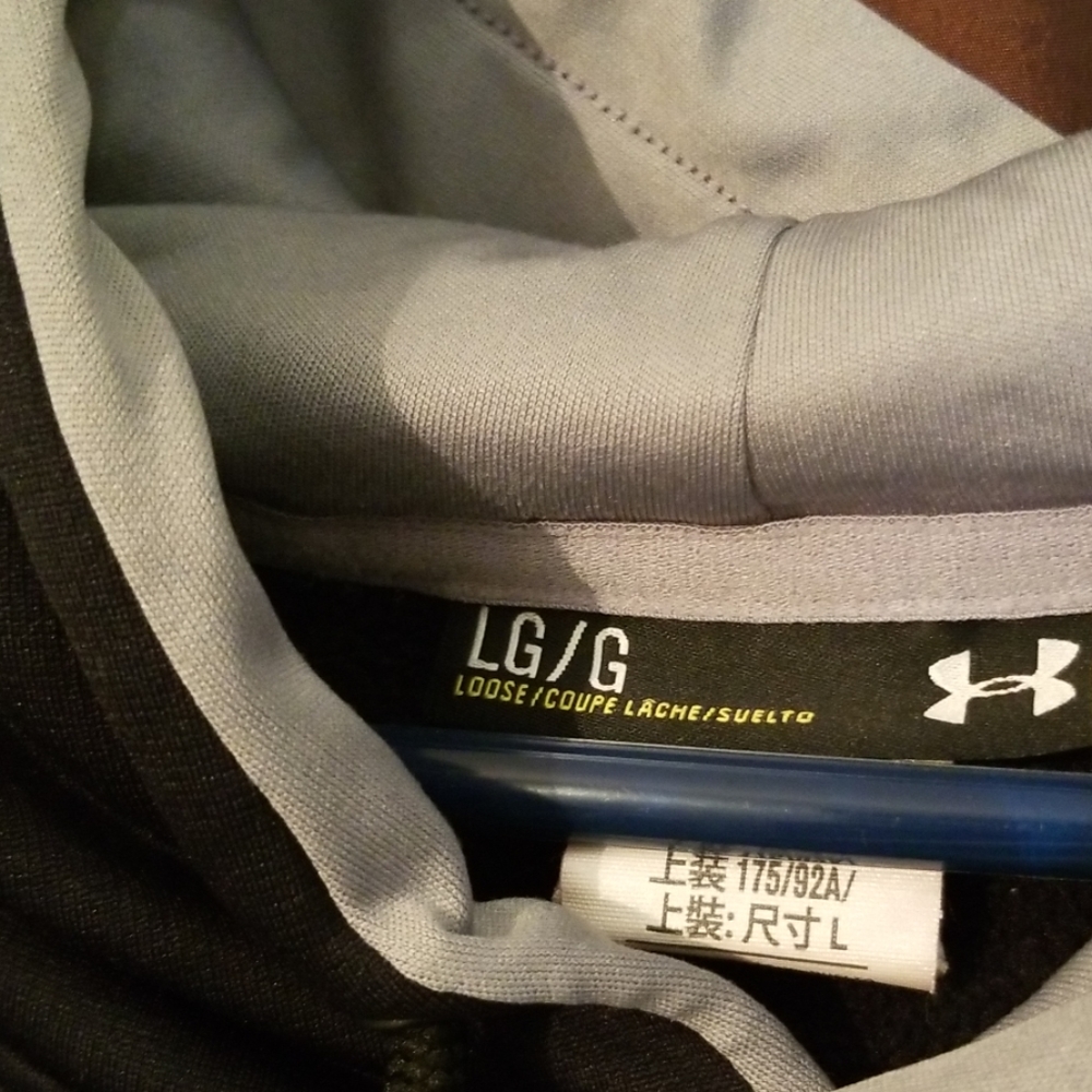 Hoody - Picture 2 of 3